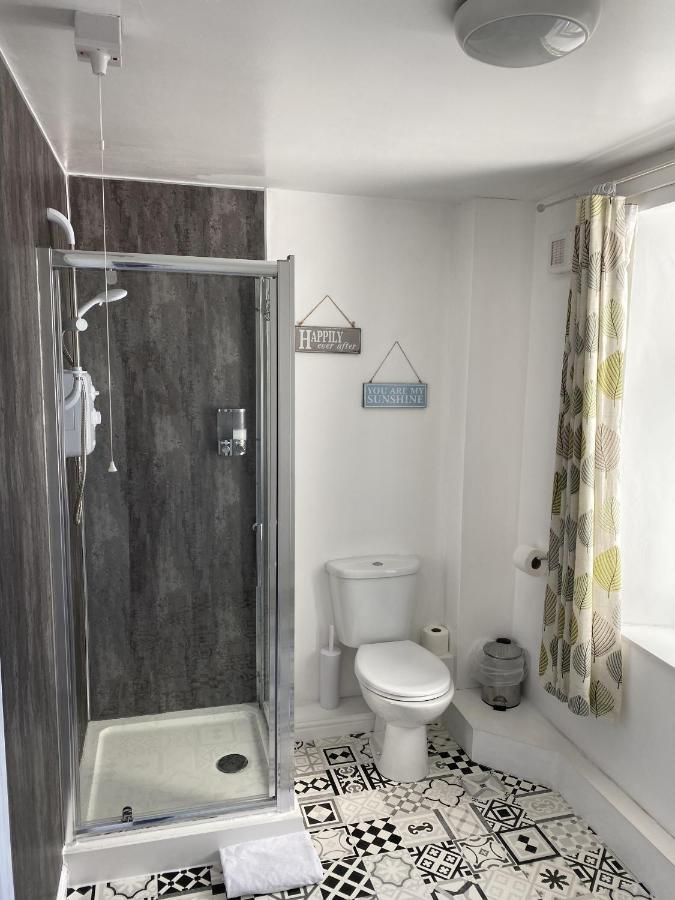 Number 19 Guest House - Self Check In - Under 4 Miles From Barrow In Furness Dalton in Furness Bagian luar foto